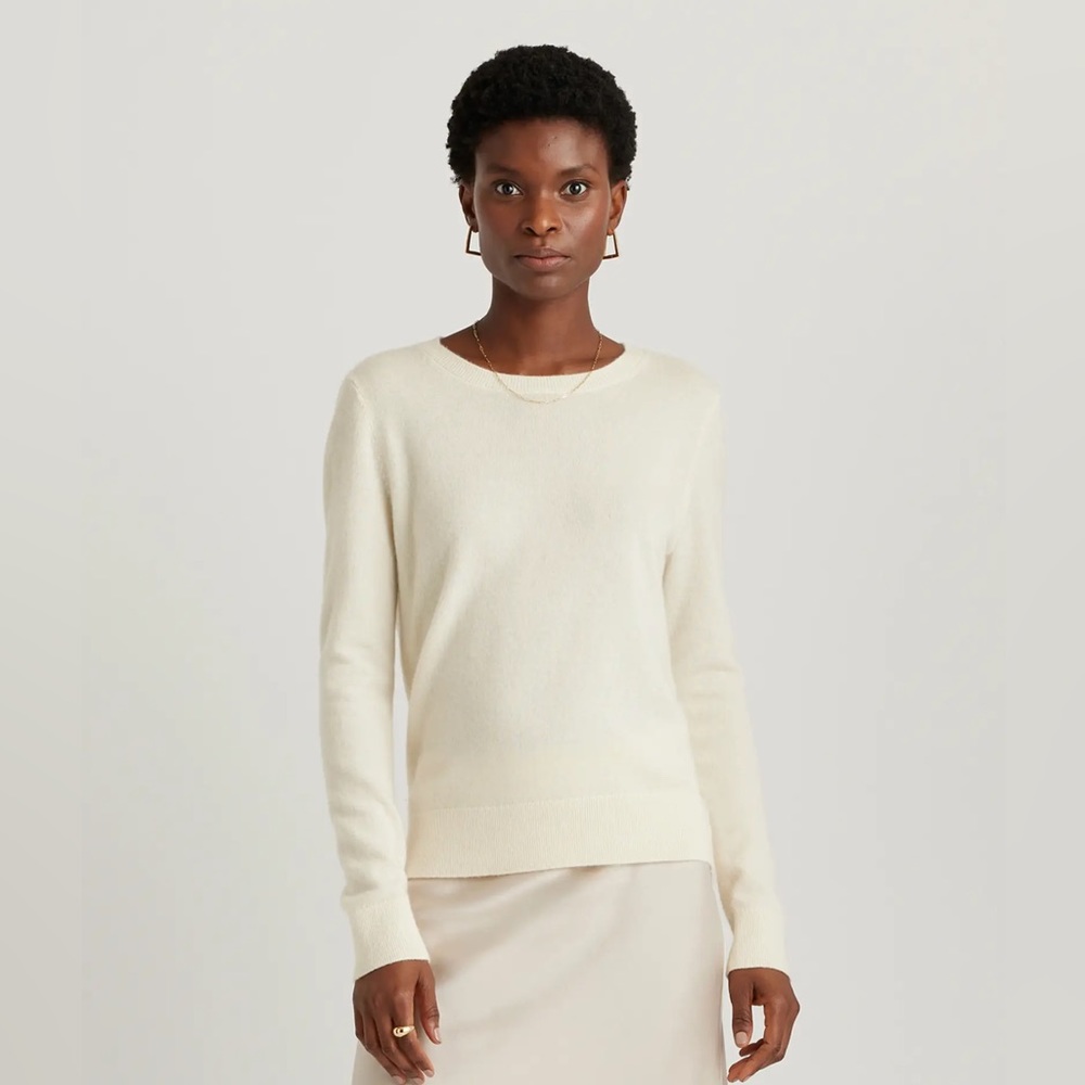 NWT Mongolian 100% Cashmere Crewneck Sweater size  medium color ivory